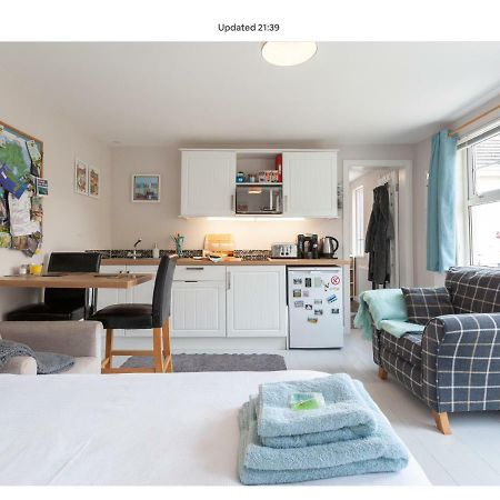 The Studio Castlerock With Hot Tub Экстерьер фото