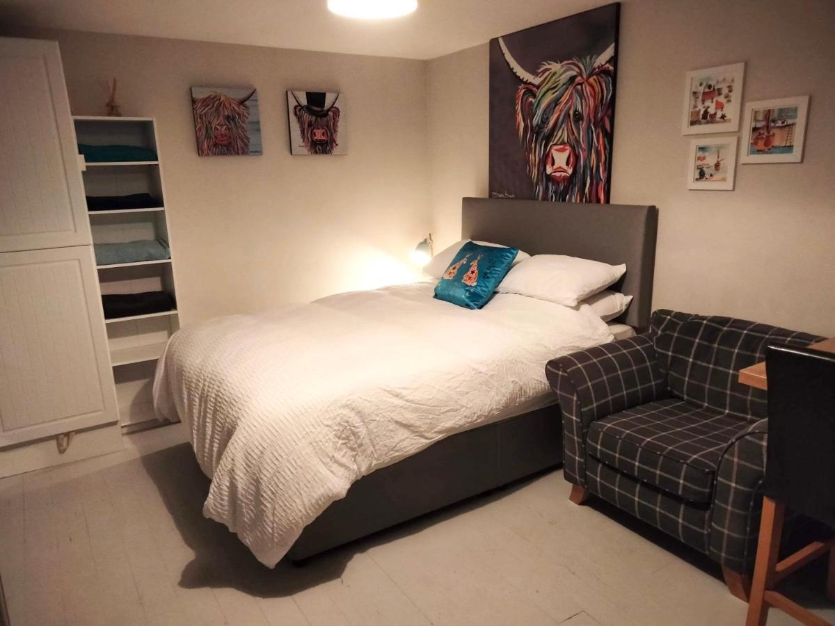 The Studio Castlerock With Hot Tub Экстерьер фото
