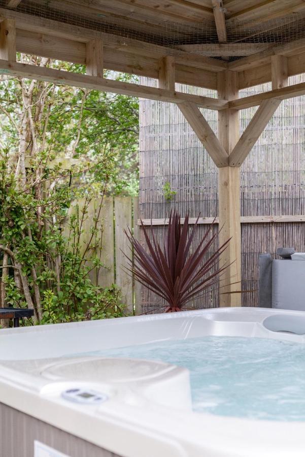 The Studio Castlerock With Hot Tub Экстерьер фото